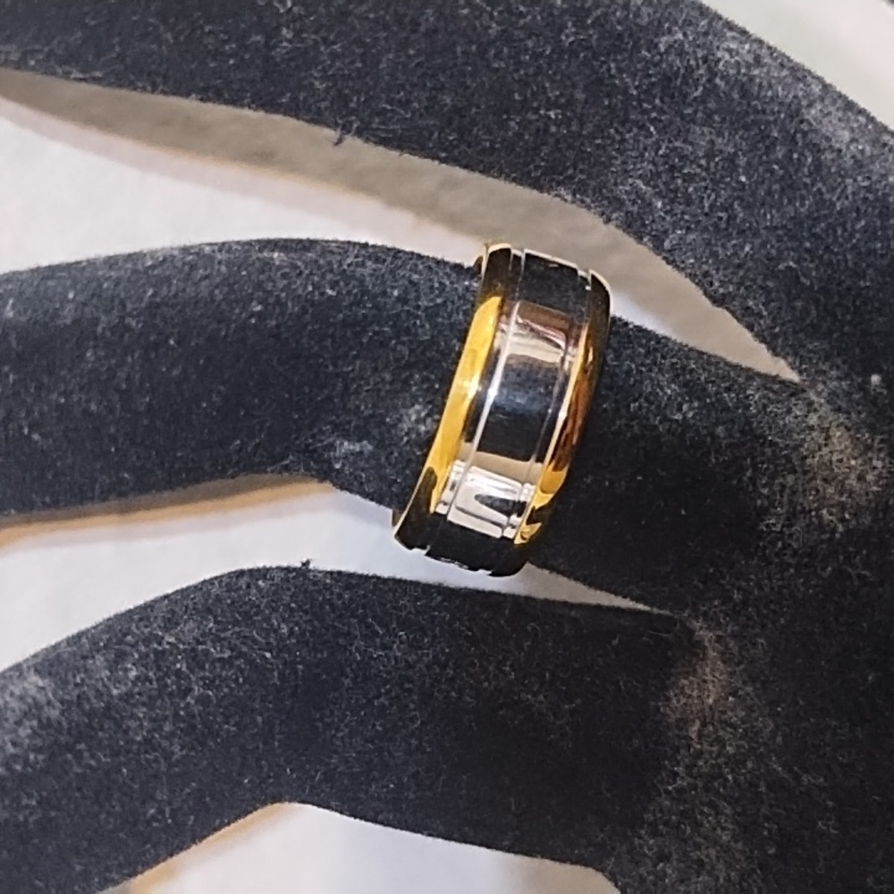 Stainless Steel Ring - Picture 4 of 7